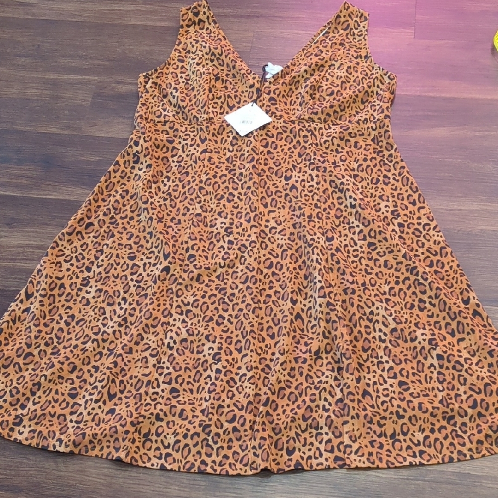 (NEW) Leopard Print Sleeveless Dress